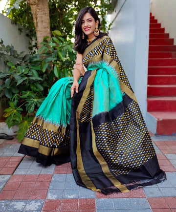 Pochampally-Ikkat-Silk-Blue-Black-Sari-Weavesarees.com